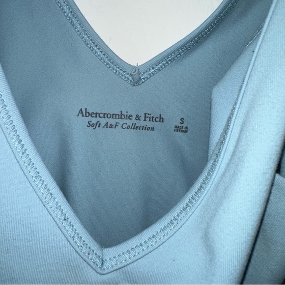 Abercrombie and Fitch Soft Womens Blue V Neck Tank Bodysuit Sz Small - Picture 2 of 4